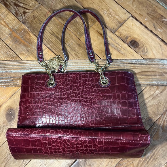 Anne Klein Burgundy Croc Embossed Satchel Shoulder Bag Lion Charm - Picture 4 of 9